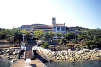 カリヨンハウス