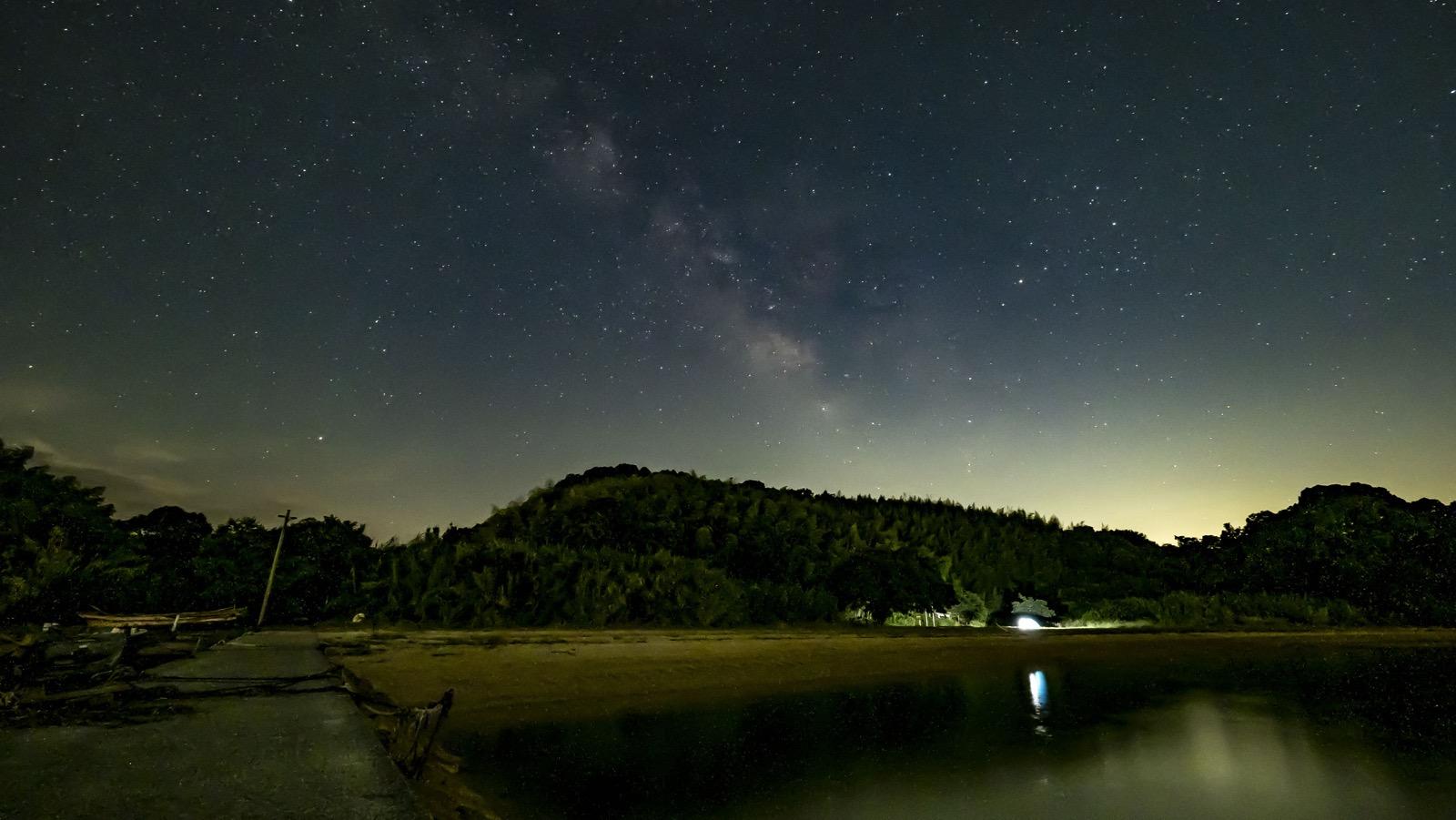 海ほたると星空-1