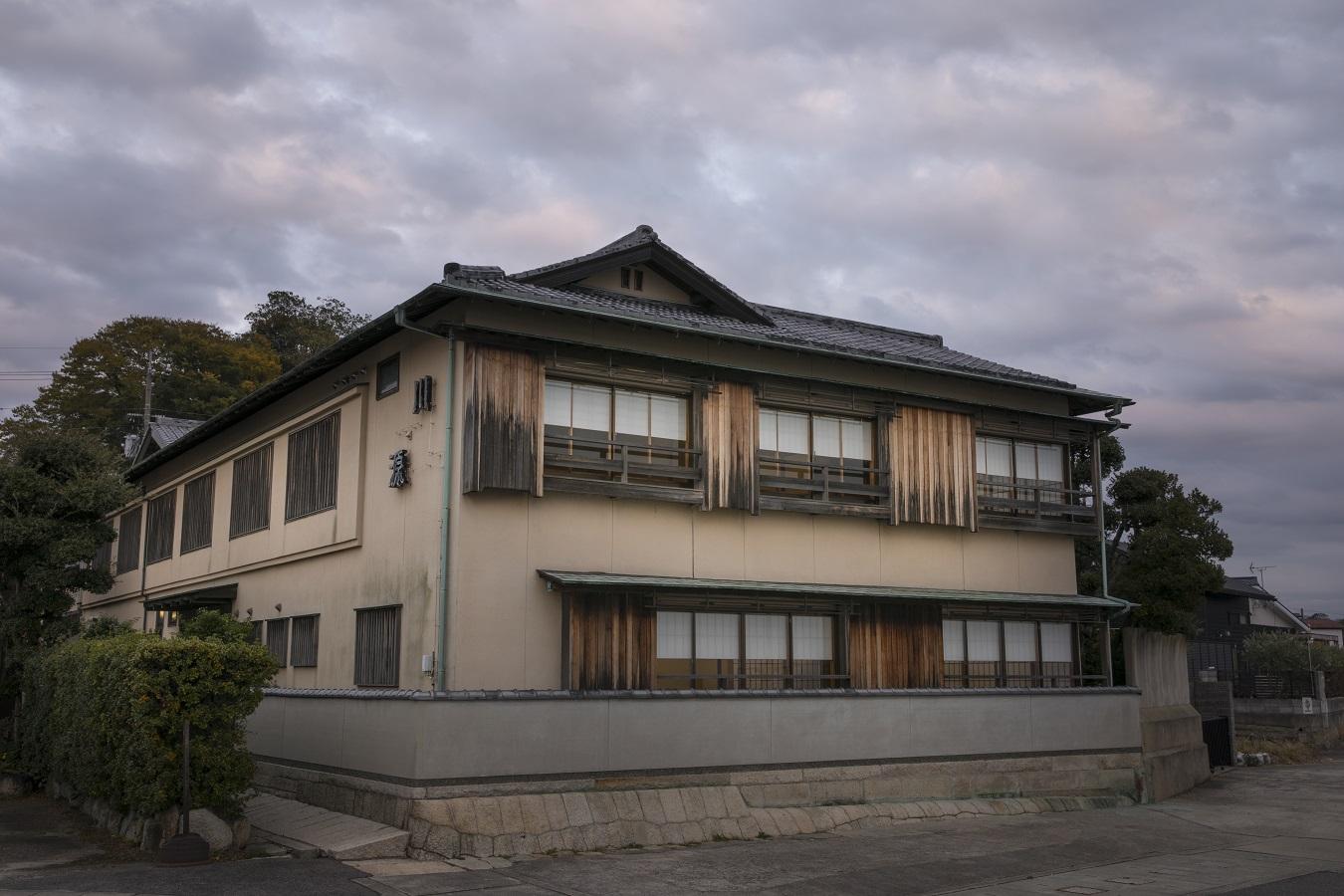 割烹旅館　川源-1