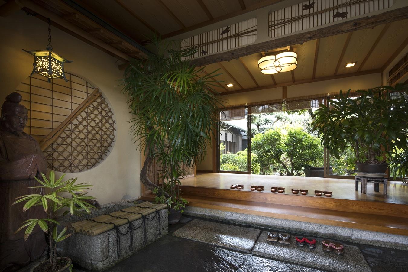 割烹旅館　川源-1